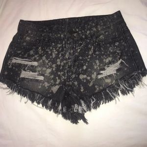 Litz  High Rise distresses Black Shorts